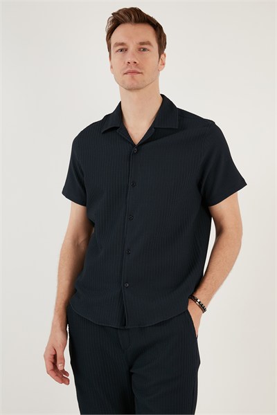 Apaş Yaka Kısa Kollu Regular Fit Erkek Gömlek CF24S117842 LACİVERT