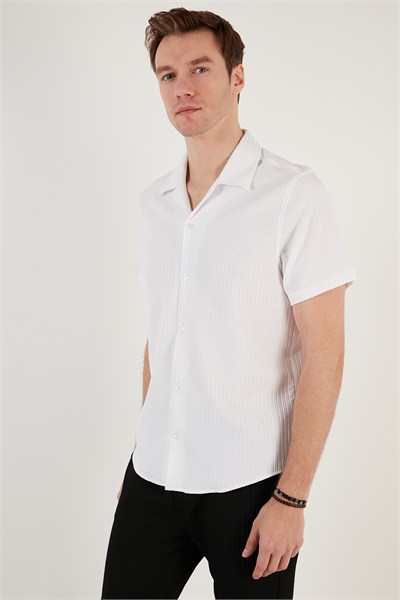 Apaş Yaka Kısa Kollu Regular Fit Erkek Gömlek CF24S117842 BEYAZ