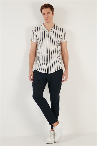Çizgili Pamuk Karışımlı Kısa Kollu Apaş Yaka Regular Fit Erkek Gömlek CF24S117664 BEYAZ