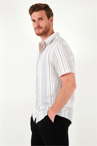 Çizgili Pamuklu Slim Fit Kısa Kollu Erkek Gömlek CF23S116097 BEYAZ-SİYAH