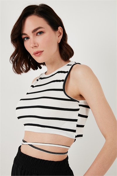 Çizgili Slim Fit Bağlama Detaylı Kadın Crop 5865715 BEYAZ-SİYAH