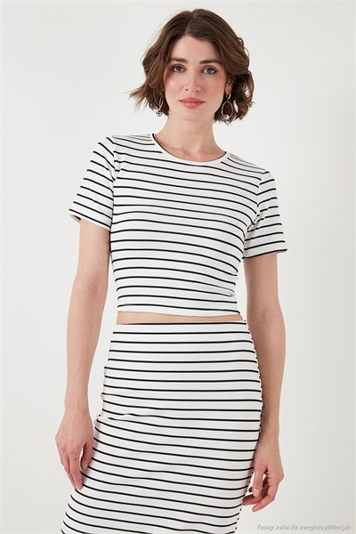 Çizgili Slim Fit Bisiklet Yaka Yırtmaçlı Midi Boy Etekli Crop Kadın Takım 5866132 BEYAZ-SİYAH