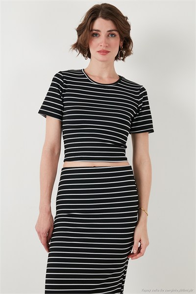 Çizgili Slim Fit Bisiklet Yaka Yırtmaçlı Midi Boy Etekli Crop Kadın Takım 5866132 SİYAH-BEYAZ