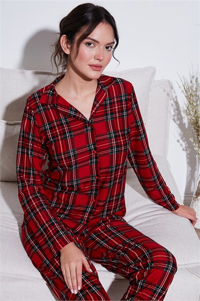 Desenli Yumuşak Dokulu Regular Fit Apaş Yaka Beli Lastikli Rahat Kadın Pijama Takımı 65720501 KIRMIZI-YEŞİL