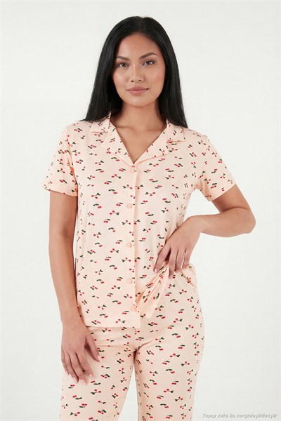 Desenli Yumuşak Dokulu Regular Fit Düğmeli Kısa Kollu Kadın Pijama Takımı 65750101Y SOMON