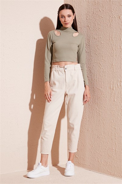 Esnek Slim Fit Cut Out Pencereli Dik Yaka Crop Kadın Bluz 5865348 Olive