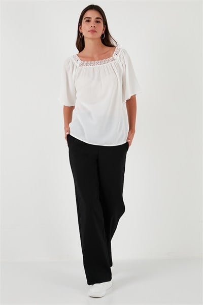 Güpürlü Regular Fit Kare Yaka Kadın Bluz 5865652 EKRU