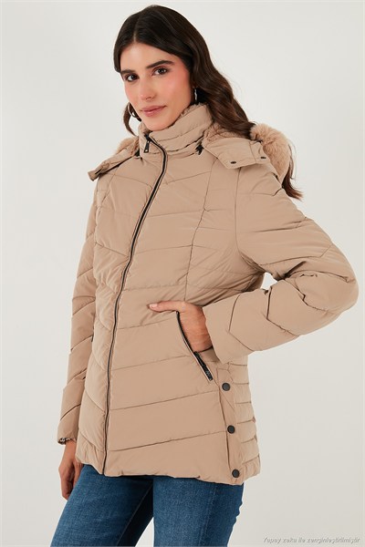 Kapitoneli Slim Fit Çıkarılabilir Kapüşonlu Kadın Mont 497MARA BEJ