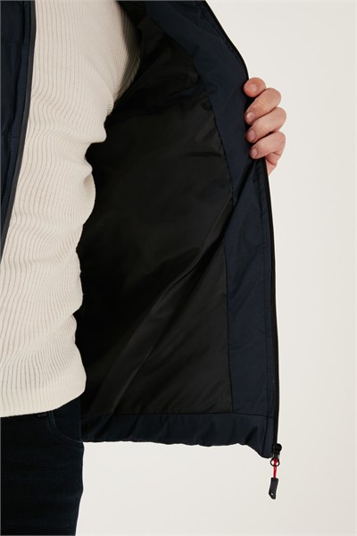 Kapüşonlu Cepli Slim Fit Şişme Erkek Mont 6490001 LACİVERT