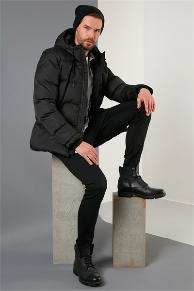 Kapüşonlu Suya ve Rüzgara Dayanıklı Soğuk Geçirmez Slim Fit Erkek Mont 5717101 SİYAH