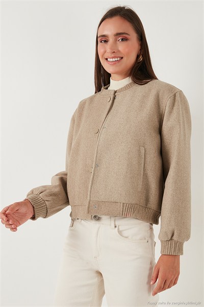Loose Fit Sıfır Yaka Çıtçıtlı Kaşe Kısa Kadın Mont 6810178 BEJ