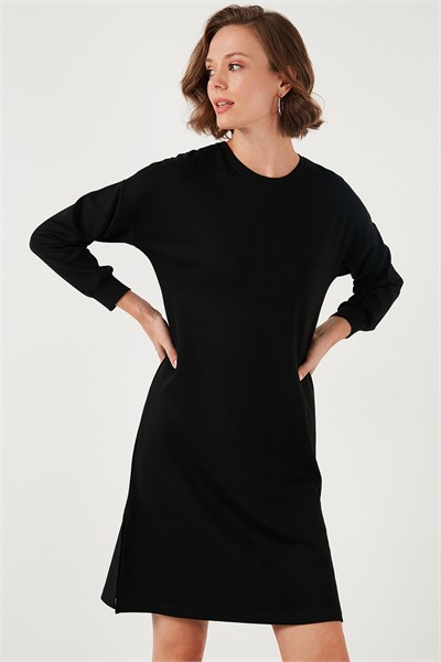 Modest OYSHO Kumaş Relaxed Fit Yırtmaçlı Kadın Tunik 5865878 SİYAH