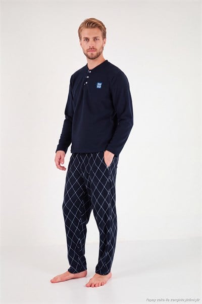 Nakış Detaylı Yumuşak Dokulu Düğmeli Hakim Yaka Polar Erkek Pijama Takımı 6097061 LACİVERT