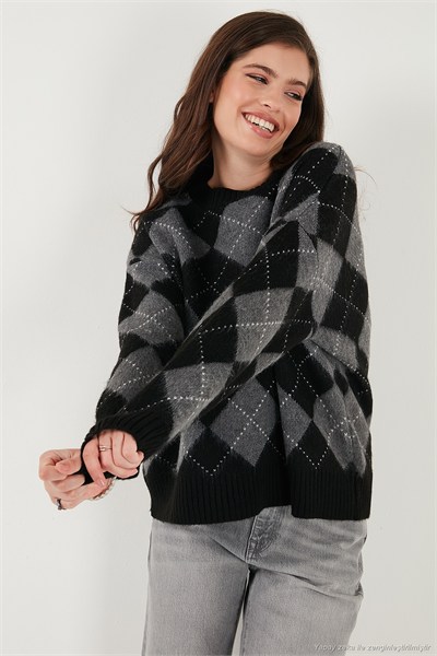 Oversize Fit Bisiklet Yaka Baklava Desenli Kadın Kazak 4615579 SİYAH