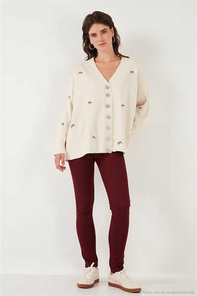 Oversize Fit Desenli V Yaka Triko Kadın Hırka 4616193 Krem-Kırmızı