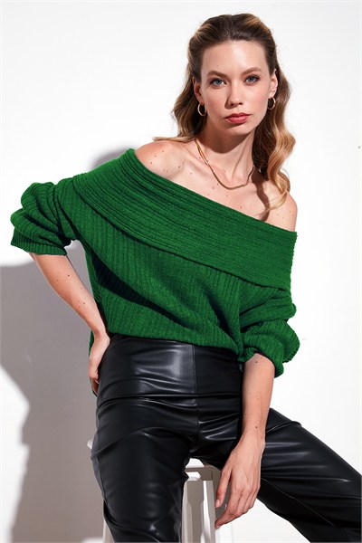 Oversize Fit Madonna Yaka Triko Kadın Kazak 4615216 BENETTON