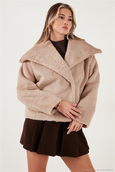 Oversize Geniş Yaka Çıtçıt Düğmeli Astarlı Peluş Kadın Mont 6839623 TAŞ