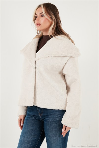 Oversize Geniş Yaka Çıtçıt Düğmeli Astarlı Peluş Kadın Mont 6839623 BEYAZ