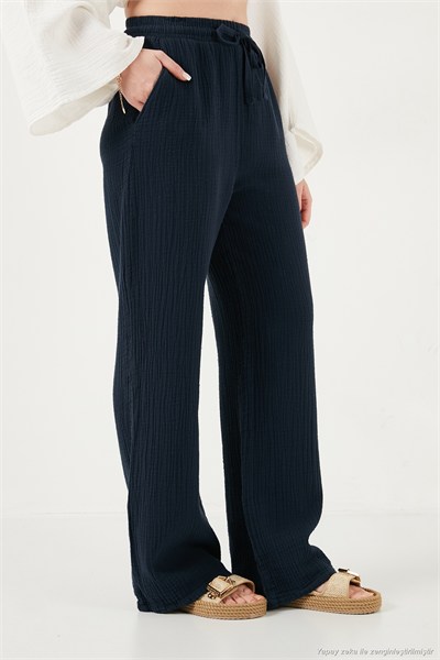 Pamuklu Comfort Fit Yüksek Bel Geniş Paça Kadın Pantolon 668YP5540 LACİVERT