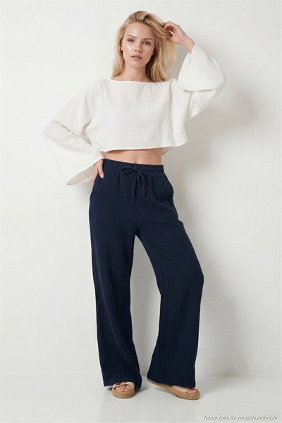 Pamuklu Comfort Fit Yüksek Bel Geniş Paça Kadın Pantolon 668YP5540 LACİVERT