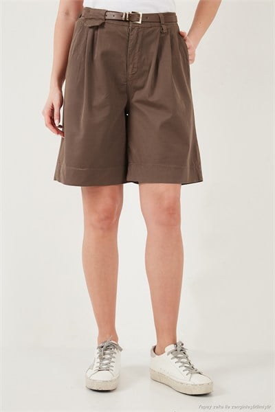 Pamuklu Loose Fit Pileli Kemerli Bermuda Kadın Şort 668YP5439 KAHVE