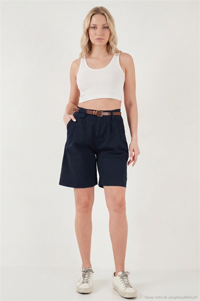 Pamuklu Loose Fit Pileli Kemerli Bermuda Kadın Şort 668YP5439 LACİVERT