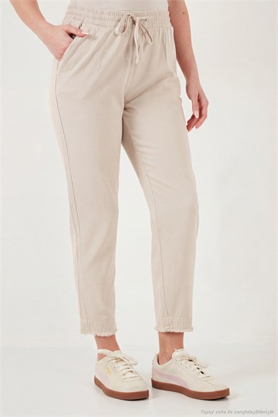 Pamuklu Normal Bel Regular Fit Düz Paça Kadın Pantolon 668YP42282S4 KOYU TAŞ