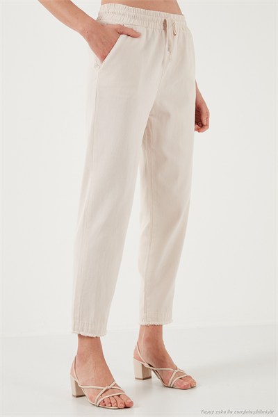 Pamuklu Normal Bel Regular Fit Düz Paça Kadın Pantolon 668YP42282S4 TAŞ