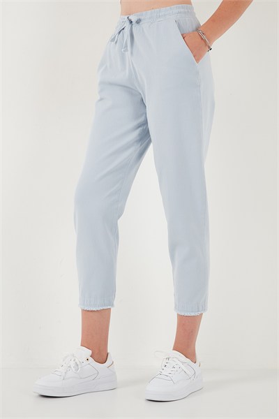 Pamuklu Normal Bel Regular Fit Düz Paça Kadın Pantolon 668YP42282S4 Buz Mavi