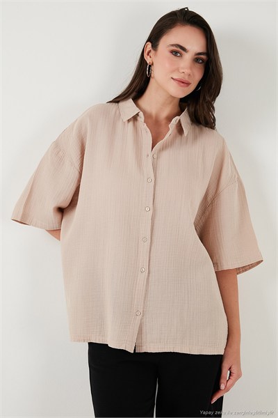 Pamuklu Oversize Yırtmaçlı Kısa Kollu Kadın Gömlek CF25S166965 TAŞ