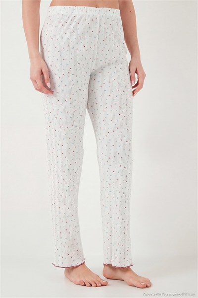 Pamuklu Regular Fit Bisiklet Yaka Kısa Kollu Desenli Rahat Kadın Pijama Takımı 65770753 BEYAZ-MOR