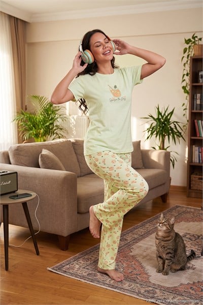 Pamuklu Regular Fit Desenli Bisiklet Yaka Kadın Pijama Takımı 65790784 YEŞİL