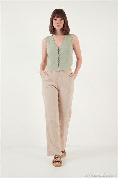 Pamuklu Regular Fit V Yaka Düğme Detaylı Yazlık Bluz Kadın Yelek 5866661 Olive