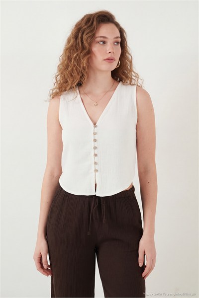 Pamuklu Regular Fit V Yaka Düğme Detaylı Yazlık Bluz Kadın Yelek 5866661 EKRU
