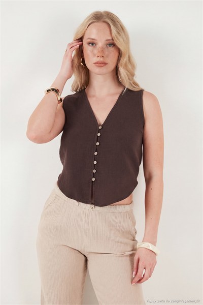 Pamuklu Regular Fit V Yaka Düğme Detaylı Yazlık Bluz Kadın Yelek 5866661 KAHVE