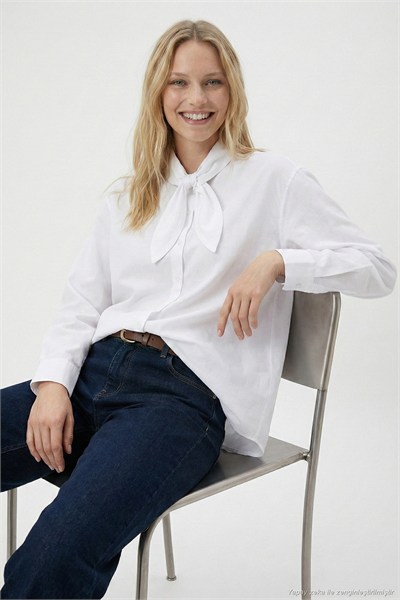 Pamuklu Relaxed Fit Fiyonk Detaylı Yaka Kadın Gömlek 6925407 BEYAZ