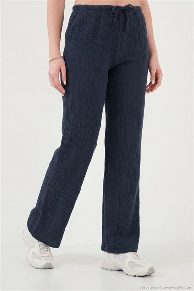 Pamuklu Relaxed Fit Geniş Paça Müslin Kadın Pantolon 668YP5502 LACİVERT