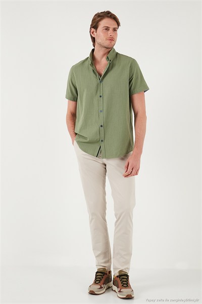 Pamuklu Slim Fit Düğmeli Yaka Kısa Kollu Erkek Gömlek CF21S112546 HAKİ