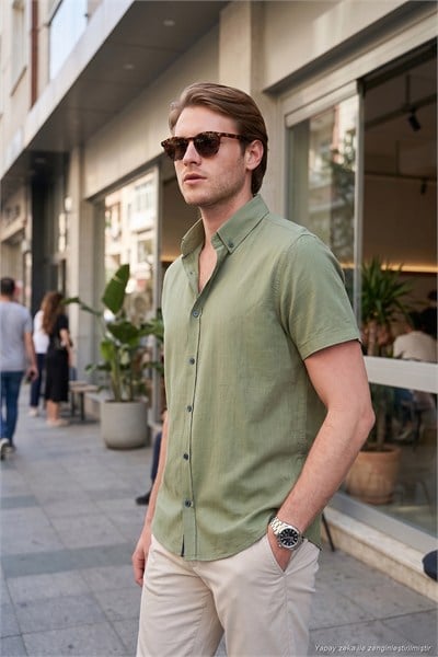 Pamuklu Slim Fit Düğmeli Yaka Kısa Kollu Erkek Gömlek CF21S112546 HAKİ