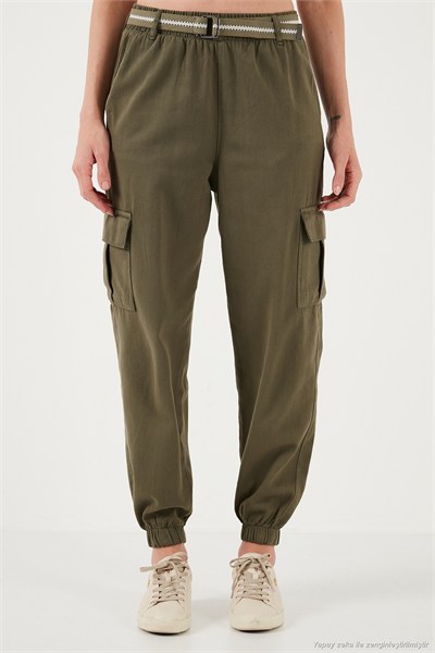 Pamuklu Standart Fit Normal Bel Lastikli Paça Kemerli Jogger Kadın Pantolon 668YP5045 HAKİ