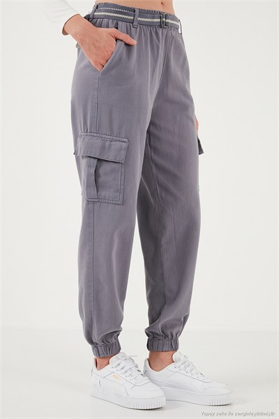 Pamuklu Standart Fit Normal Bel Lastikli Paça Kemerli Jogger Kadın Pantolon 668YP5045 GRİ