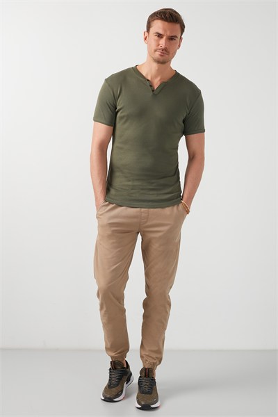 Pamuklu V Yaka Regular Fit Erkek T Shirt 5902122 HAKİ