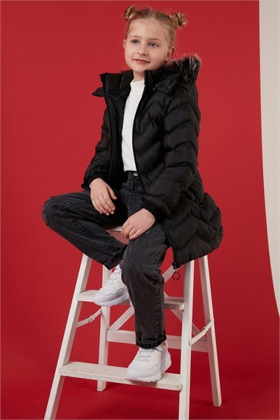 Peluş Astarlı Yakası Suni Kürklü Çıkarılabilir Kapüşonlu Kışlık Kız Çocuk Mont 5766041 SİYAH