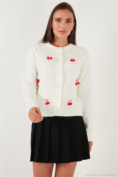 Premium Regular Fit Bisiklet Yaka Kiraz Süslemeli Kadın Hırka 6802939A EKRU