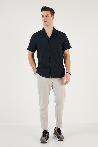 Regular Fit Apaş Yaka Kısa Kollu Erkek Gömlek CF24S117927 LACİVERT