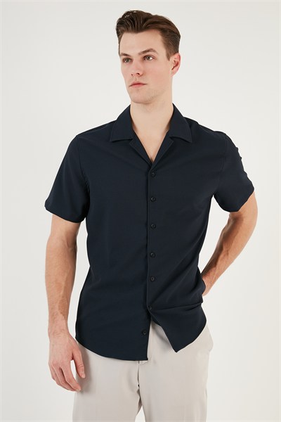 Regular Fit Apaş Yaka Kısa Kollu Erkek Gömlek CF24S117927 LACİVERT