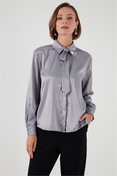 Regular Fit Bağlama Detaylı Saten Kadın Gömlek 611GO00159 GRİ