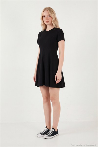 Regular Fit Bisiklet Yaka Pileli Mini Kadın Elbise 5866342 SİYAH