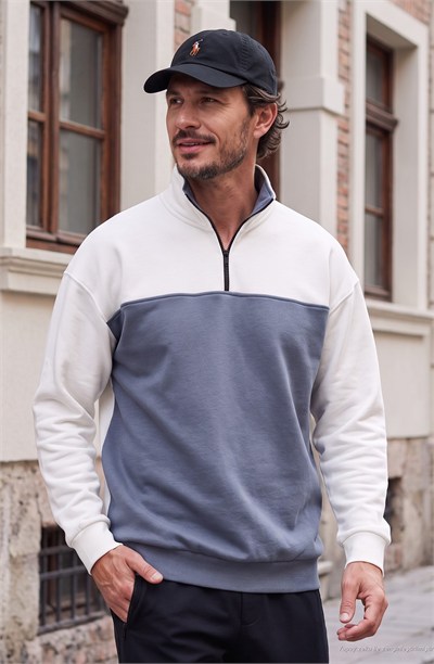 Regular Fit Fermuarlı Dik Yaka İçi Tüylü Yumuşak Şardonlu Kışlık Erkek Sweat 5905343 EKRU