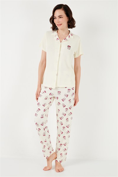 Regular Fit Gömlek Yaka Kısa Kollu Kadın Pijama Takımı 65740102 BEJ-PEMBE